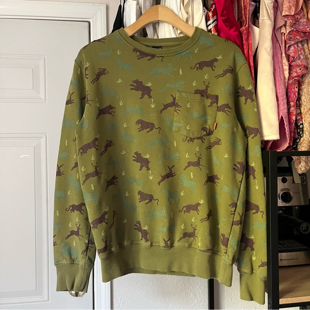 POLER‎ olive army green crew neck men’s pullover animal graphic sweater